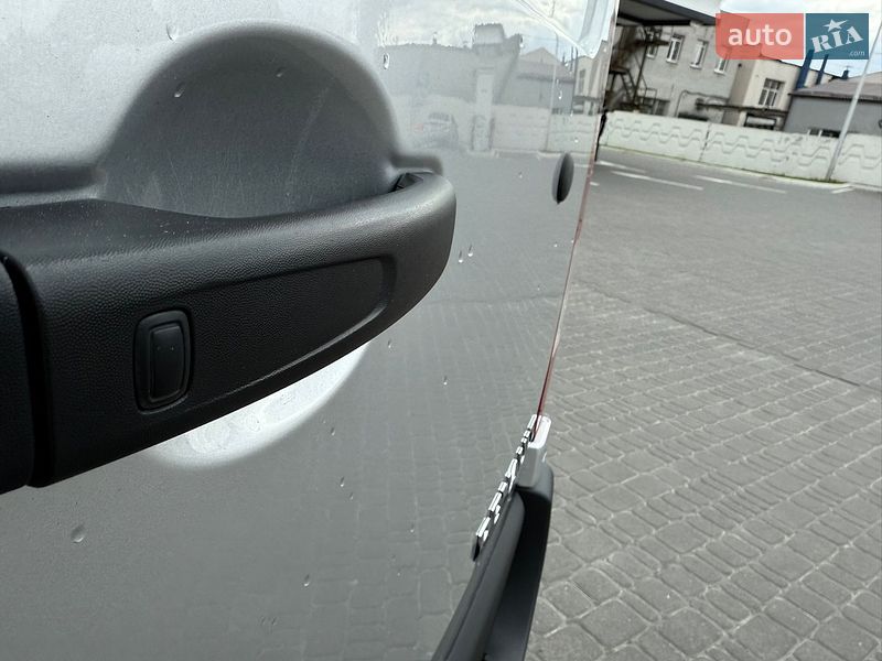 Грузовой фургон Renault Master 2020 в Днепре