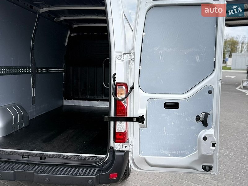 Грузовой фургон Renault Master 2020 в Днепре