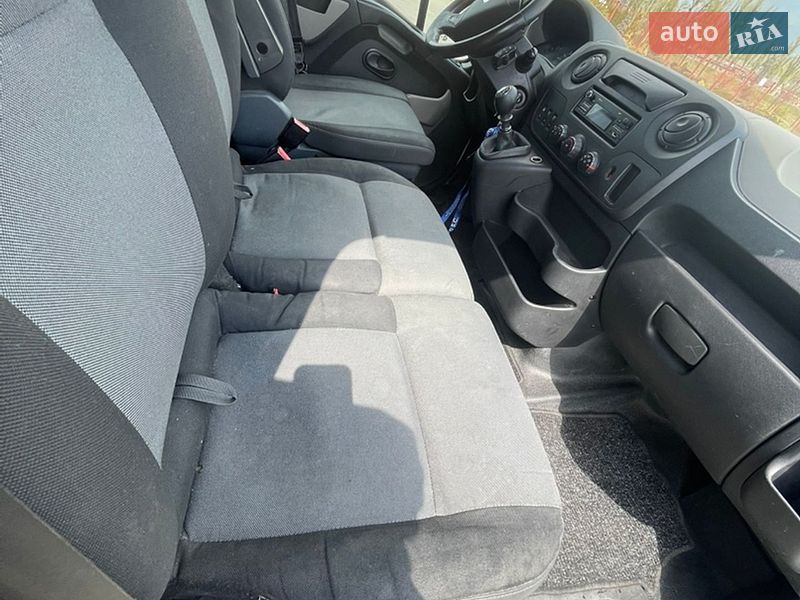 Автовоз Renault Master 2015 в Луцке