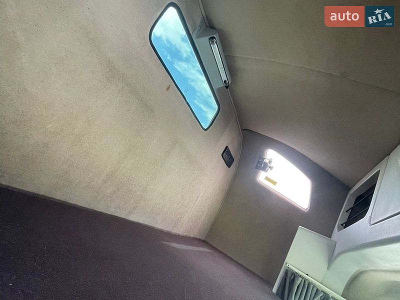 Автовоз Renault Master 2015 в Луцьку