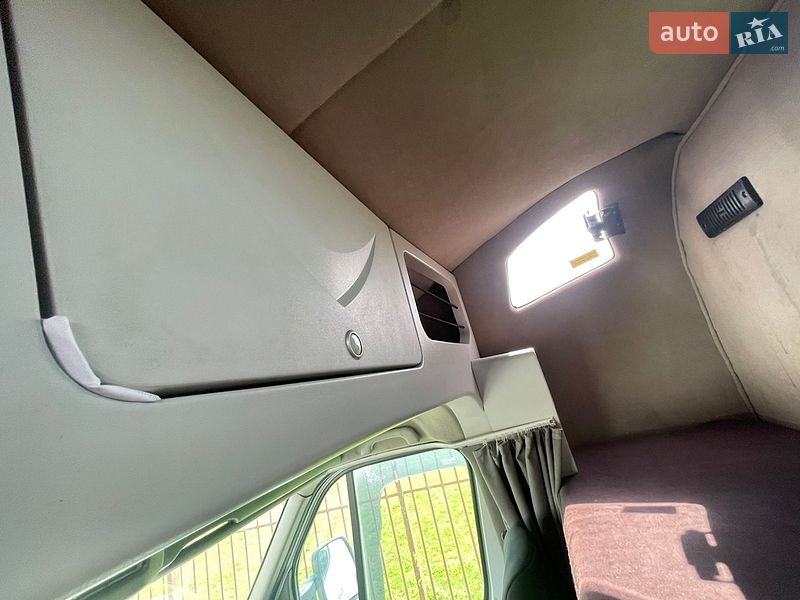Автовоз Renault Master 2015 в Луцьку