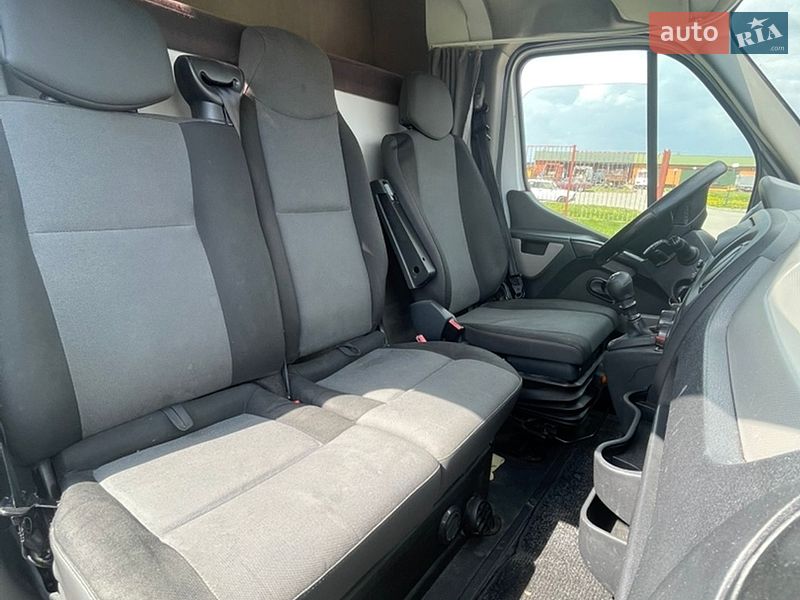 Автовоз Renault Master 2015 в Луцке