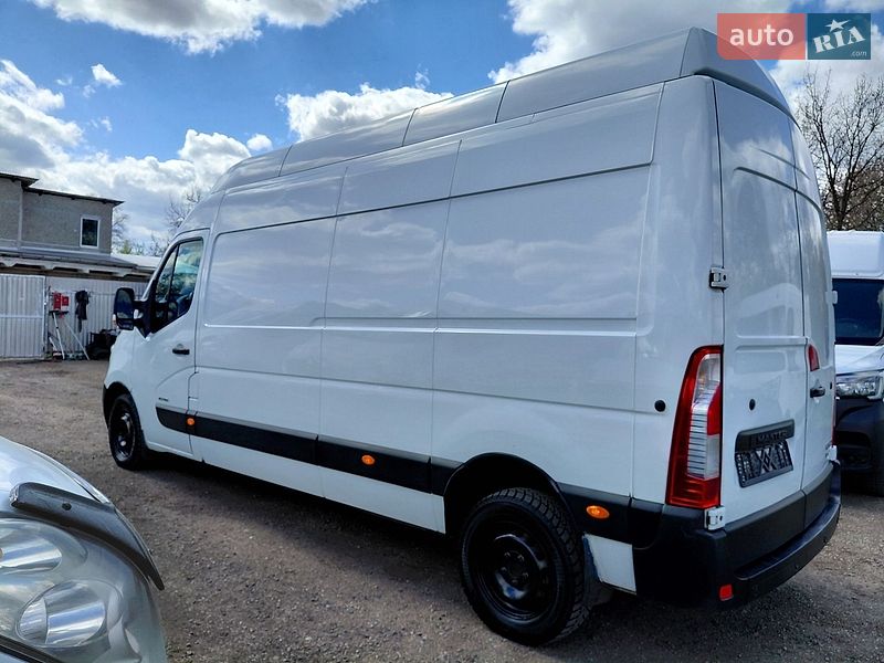 Грузовой фургон Renault Master 2015 в Ивано-Франковске