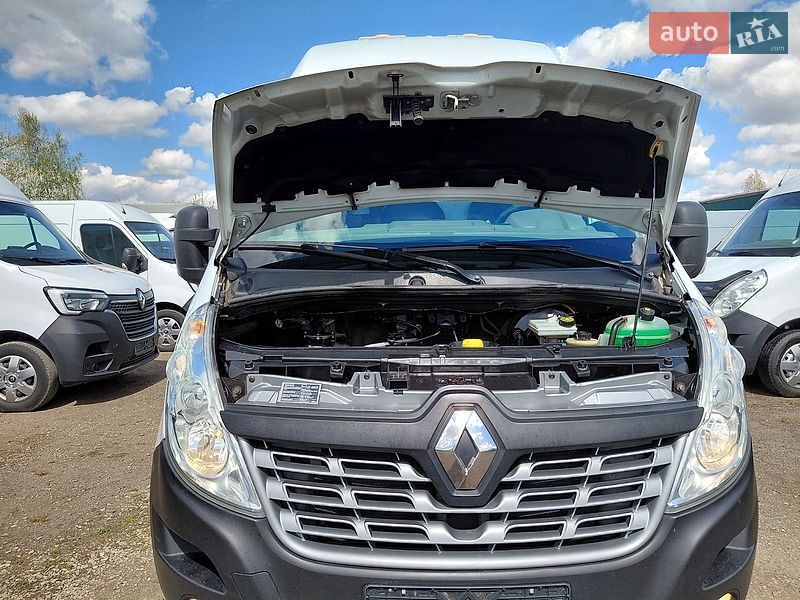 Грузовой фургон Renault Master 2015 в Ивано-Франковске