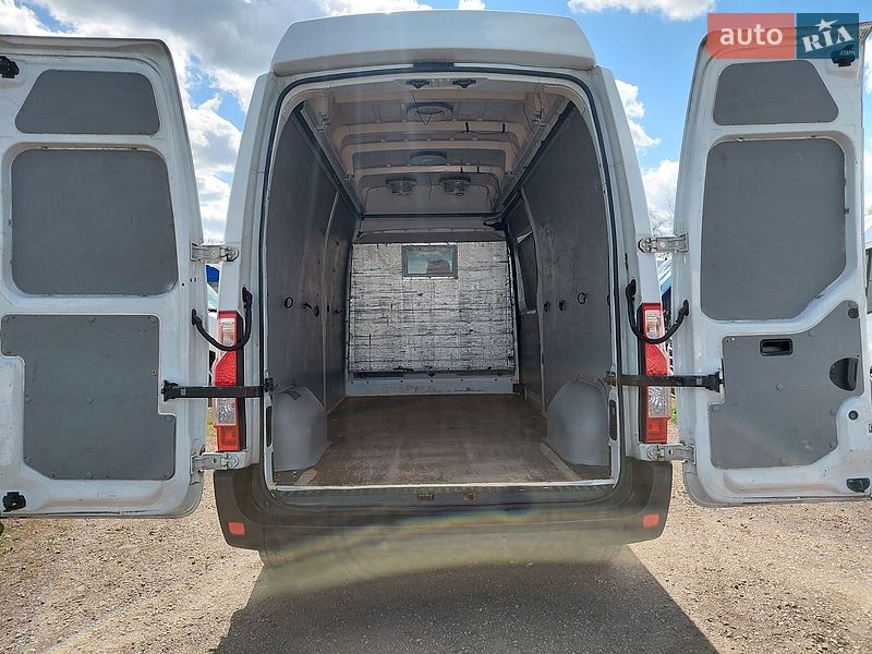 Грузовой фургон Renault Master 2015 в Ивано-Франковске