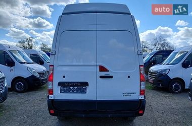 Грузовой фургон Renault Master 2015 в Ивано-Франковске