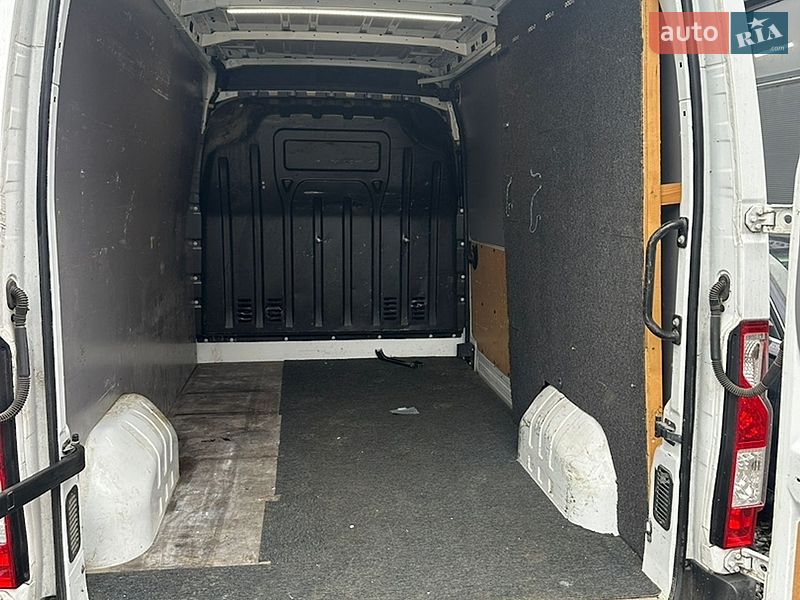 Грузовой фургон Renault Master 2021 в Львове