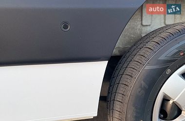 Вантажний фургон Renault Master 2021 в Дніпрі