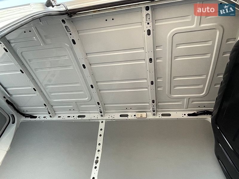 Вантажний фургон Renault Master 2021 в Дніпрі