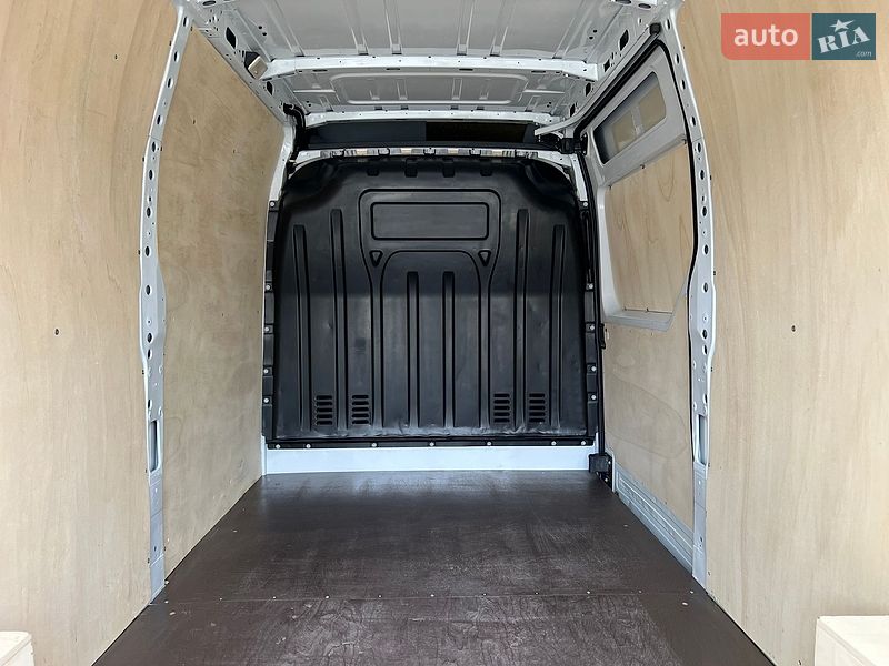 Грузовой фургон Renault Master 2021 в Луцке