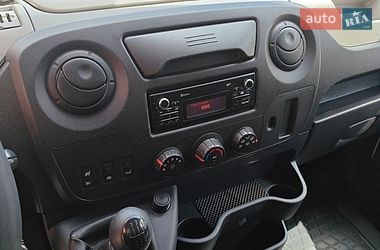 Мікроавтобус вантажний (до 3,5т) Renault Master 2015 в Полтаві