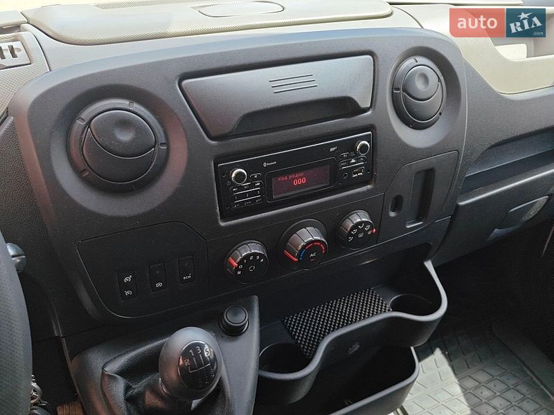 Мікроавтобус вантажний (до 3,5т) Renault Master 2015 в Полтаві