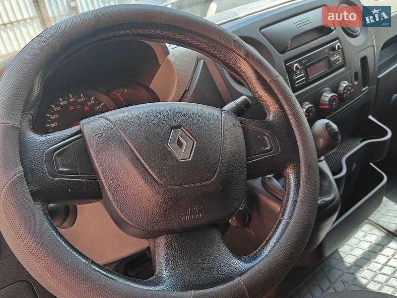 Мікроавтобус вантажний (до 3,5т) Renault Master 2015 в Полтаві