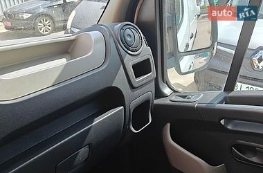 Мікроавтобус вантажний (до 3,5т) Renault Master 2015 в Полтаві