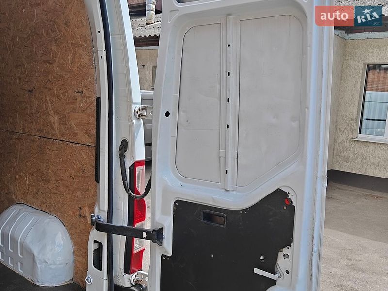 Мікроавтобус вантажний (до 3,5т) Renault Master 2015 в Полтаві