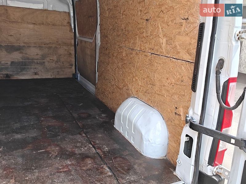 Мікроавтобус вантажний (до 3,5т) Renault Master 2015 в Полтаві