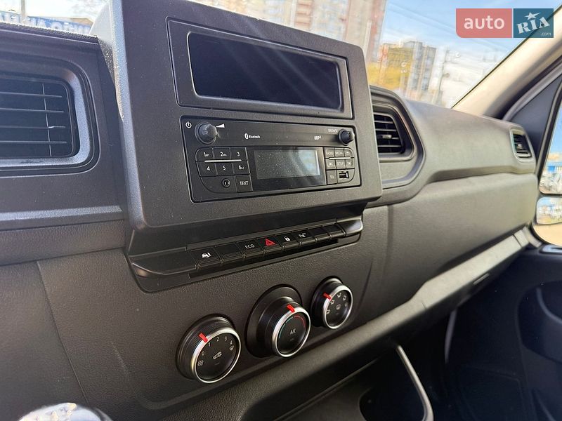Вантажний фургон Renault Master 2022 в Одесі