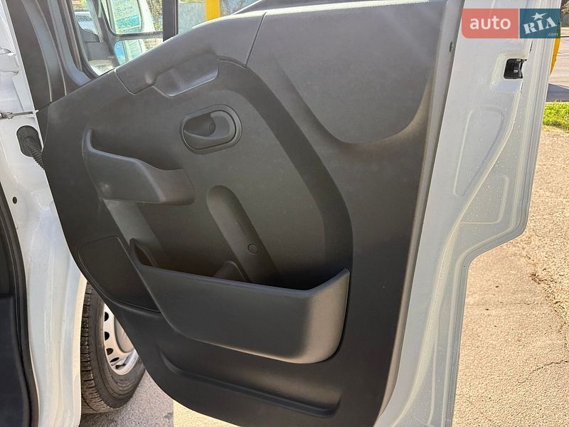 Вантажний фургон Renault Master 2022 в Одесі