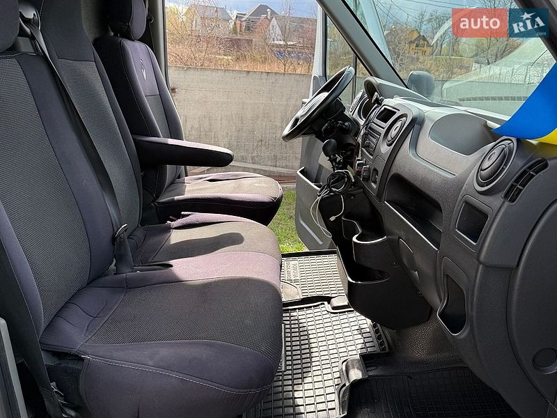 Вантажний фургон Renault Master 2012 в Києві