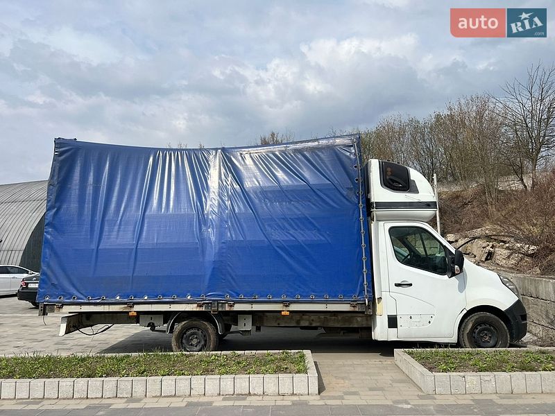 Грузовой фургон Renault Master 2015 в Львове