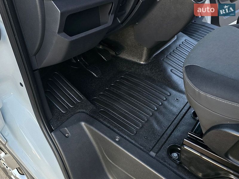 Грузовой фургон Renault Master 2023 в Житомире