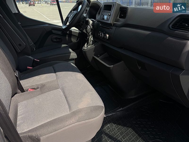Вантажний фургон Renault Master 2020 в Тернополі