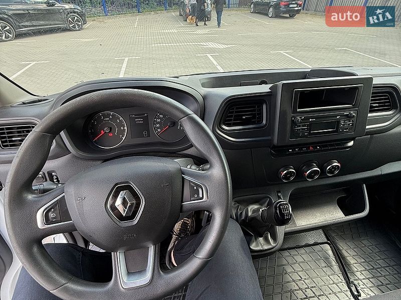 Вантажний фургон Renault Master 2020 в Тернополі