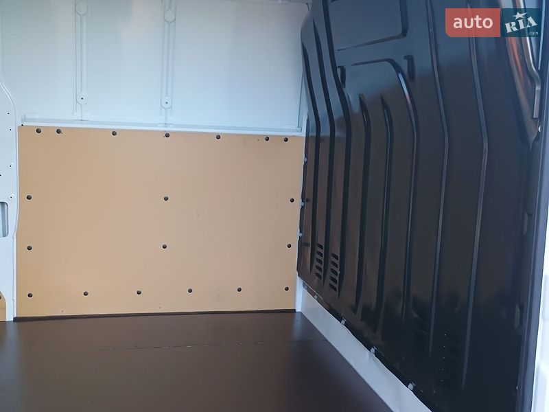 Грузовой фургон Renault Master 2020 в Дубно