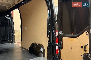 Вантажний фургон Renault Master 2019 в Тернополі