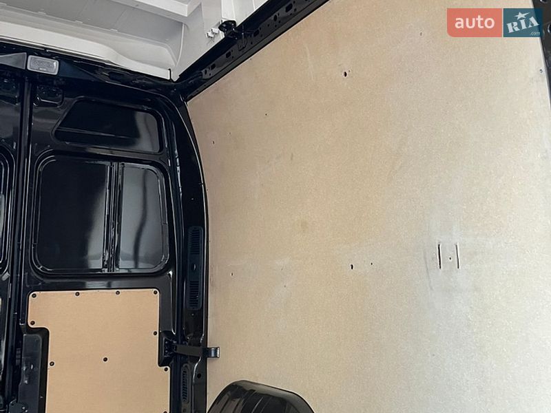 Вантажний фургон Renault Master 2019 в Тернополі