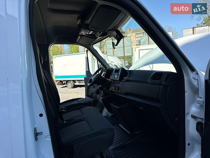 Грузовой фургон Renault Master 2022 в Ровно
