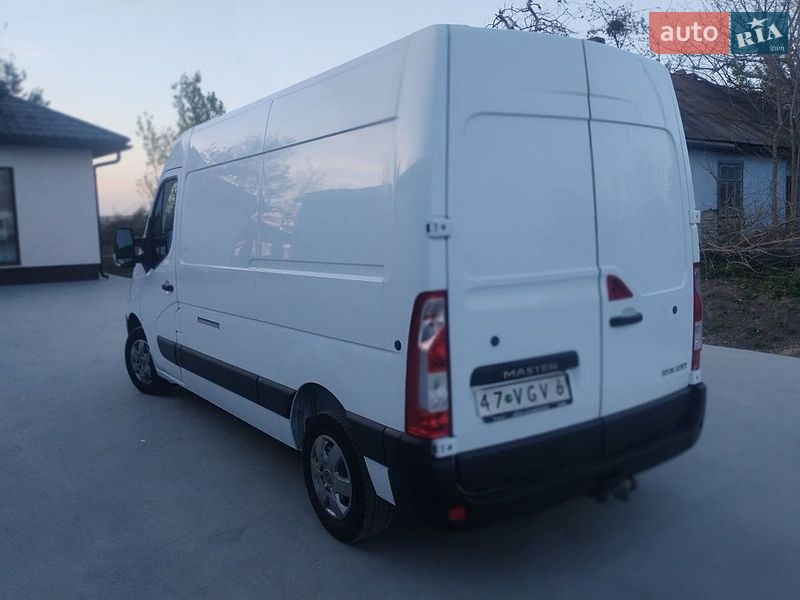 Грузовой фургон Renault Master 2018 в Дубно