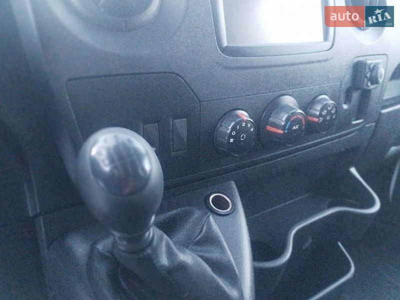 Грузовой фургон Renault Master 2018 в Дубно