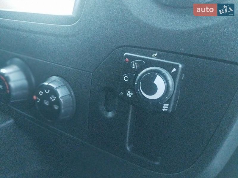 Грузовой фургон Renault Master 2018 в Дубно