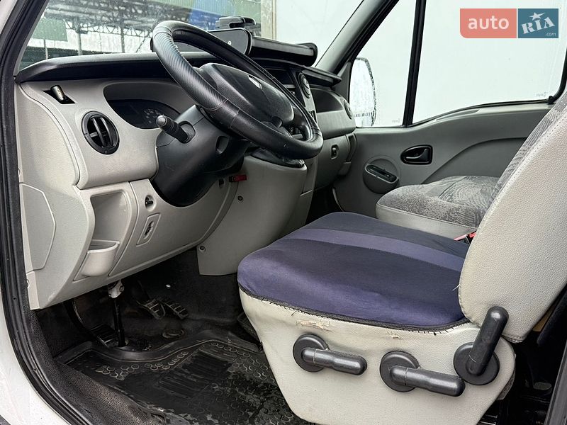 Грузопассажирский фургон Renault Master 2006 в Владимире