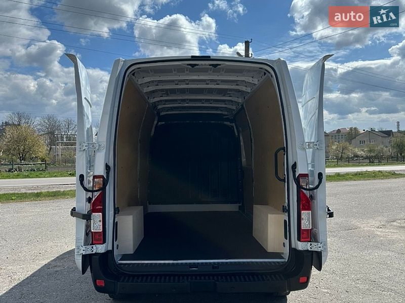 Грузовой фургон Renault Master 2021 в Дубно