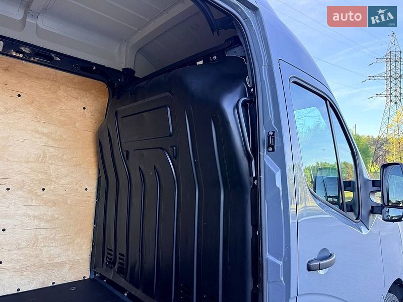 Грузовой фургон Renault Master 2022 в Киеве