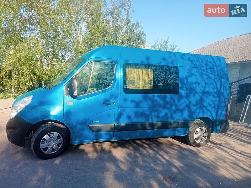 Мінівен Renault Master 2012 в Березні