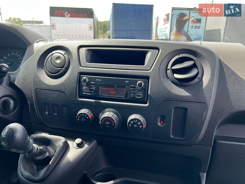 Вантажний фургон Renault Master 2016 в Ковелі
