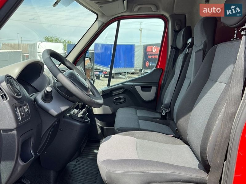 Вантажний фургон Renault Master 2016 в Ковелі