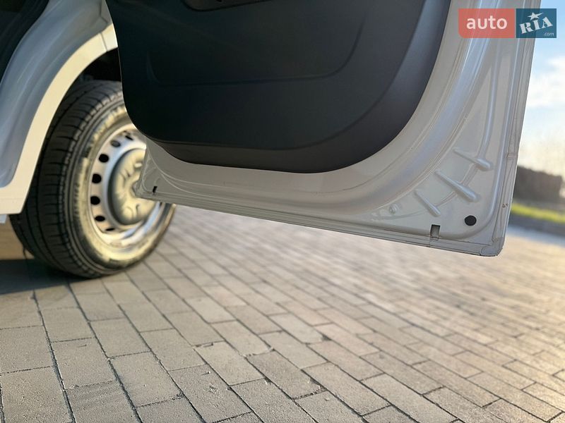 Грузовой фургон Renault Master 2021 в Луцке