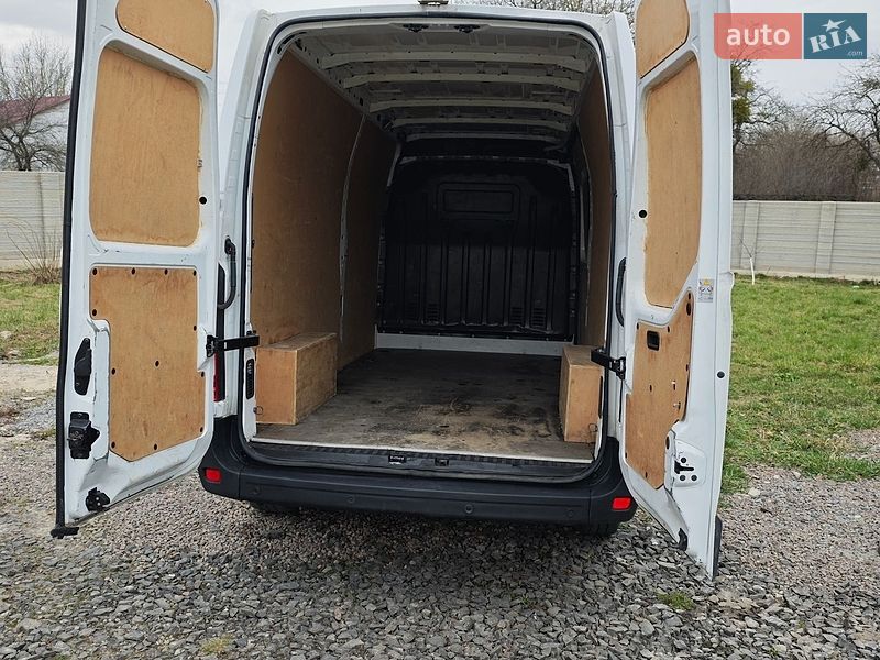 Вантажний фургон Renault Master 2018 в Луцьку
