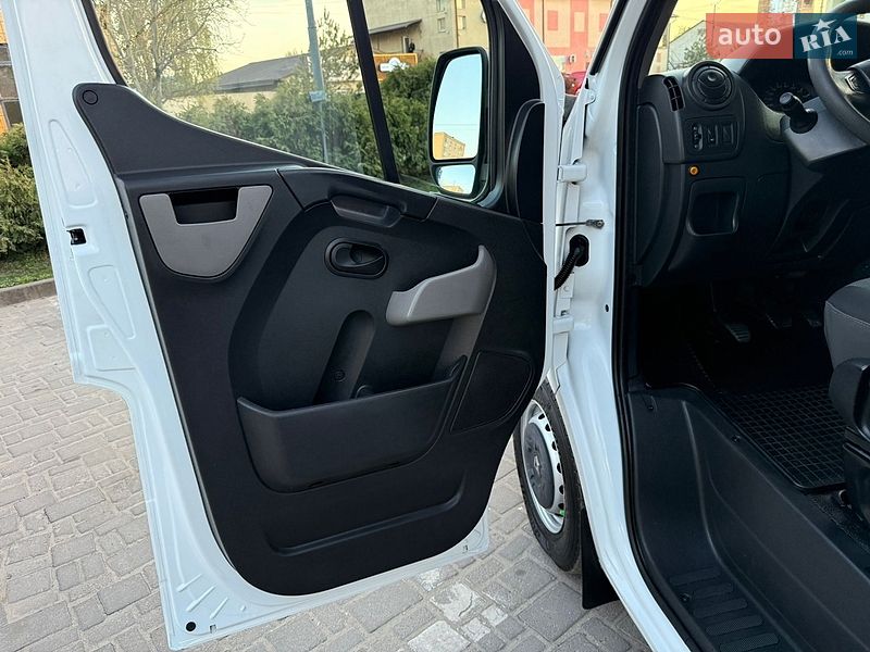 Грузовой фургон Renault Master 2018 в Дубно