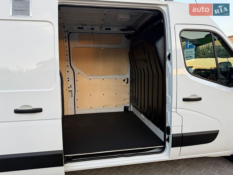 Грузовой фургон Renault Master 2018 в Дубно