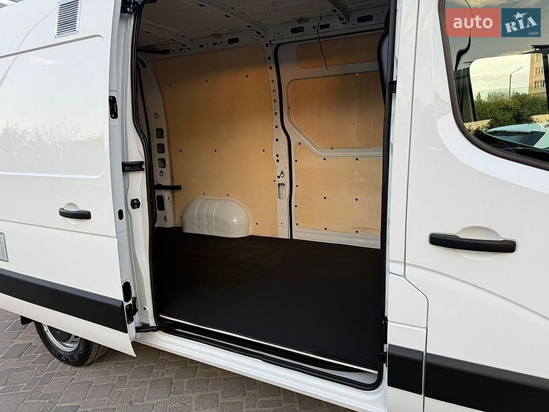Грузовой фургон Renault Master 2018 в Дубно