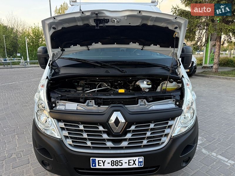 Грузовой фургон Renault Master 2018 в Дубно