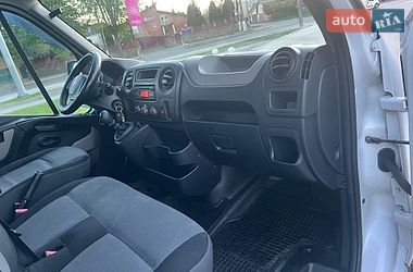 Вантажний фургон Renault Master 2015 в Житомирі