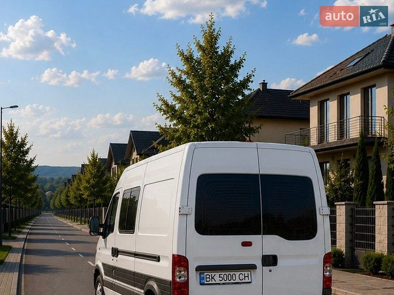 Другие грузовики Renault Master 2009 в Сарнах