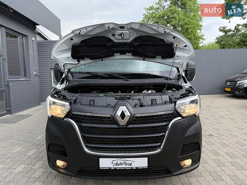 Грузовой фургон Renault Master 2021 в Черновцах