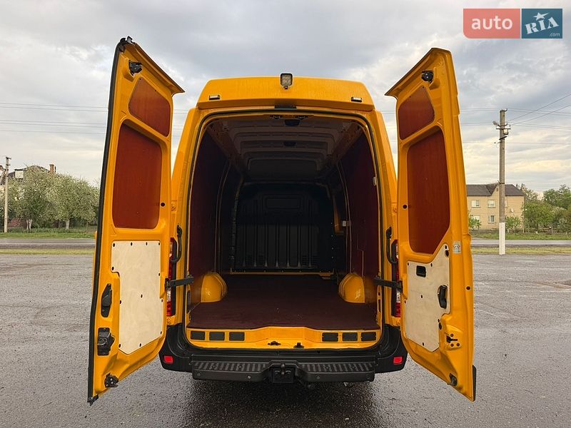 Грузовой фургон Renault Master 2018 в Дубно